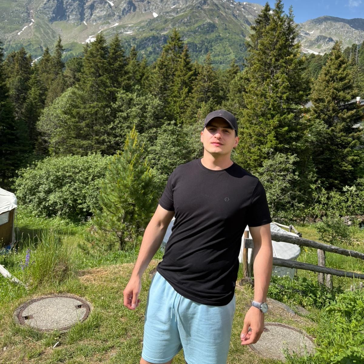 Juan Lobaiza's profile photo